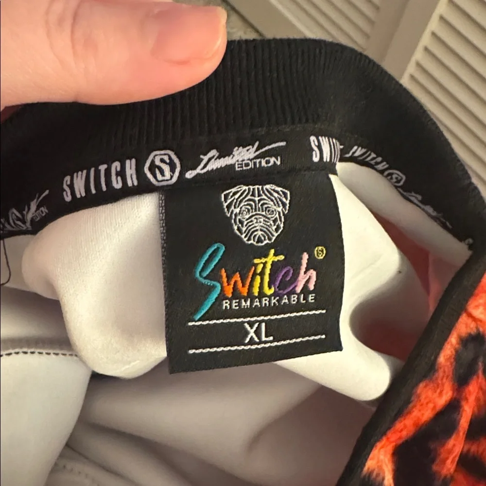 *Final Price* Switch Remarkable Kings Pullover Sweater Cheetah Size XL NWT